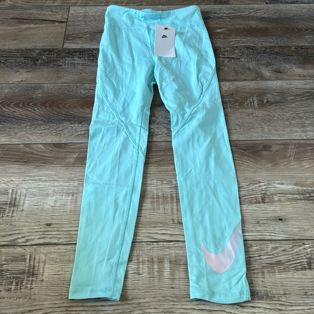 New With Tags Nike Leggings Girls Size Medium